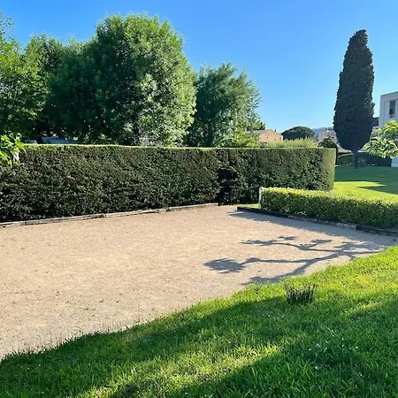Luxury 3 Piece Garden In Cannes Marina Apartment