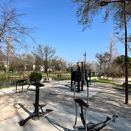 Luxury 3 Piece Garden In Cannes Marina *