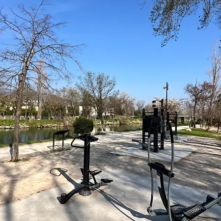 Luxury 3 Piece Garden In Cannes Marina Daire *