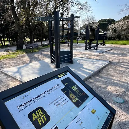 Luxury 3 Piece Garden In Cannes Marina Daire